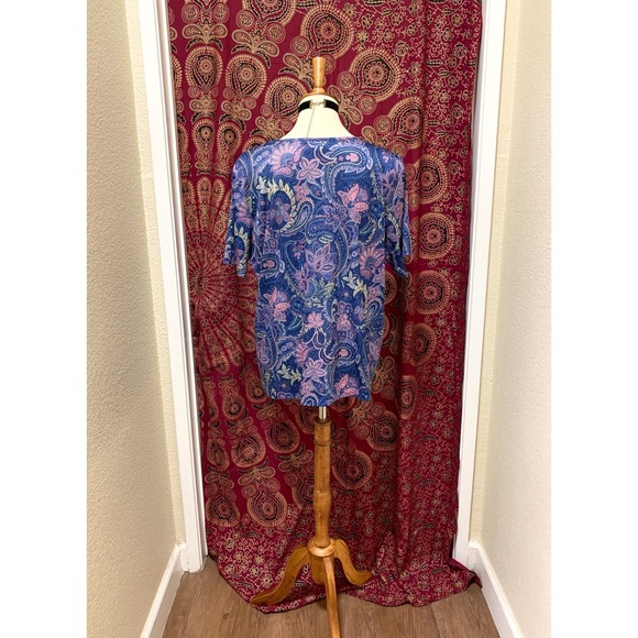🌈 Beautiful Vintage Paisley top - Picture 5 of 11
